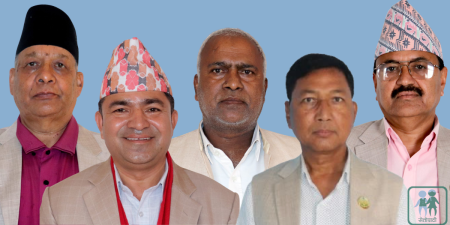 बाँयाबाट क्रमशः डिल्लीराज भुसाल, रत्न बहादुर खत्री, भण्डारीलाल अहिर, तुल्सी प्रसाद चौधरी र रामजी प्रसाद घिमिरे