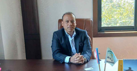 एनआरएनएको आगामी नेतृत्व सहमतिमै चयन गर्ने प्रयास हुन्छ- महेश श्रेष्ठ