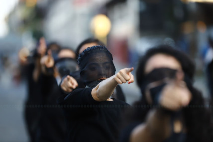 एमालेको प्रदर्शनमा गएकी अमिशालाई लगातार धम्कीपूर्ण कमेन्ट, साइबर ब्युरोमा उजुरी दिँदै