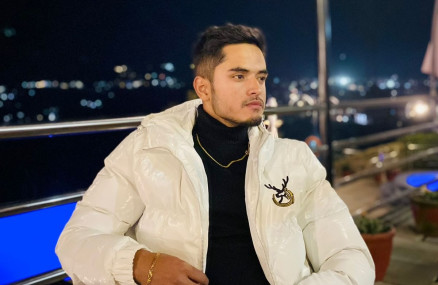 इन्जिनियर जो बेच्छन् एक वर्षसम्म नबिग्रिने फलफूल