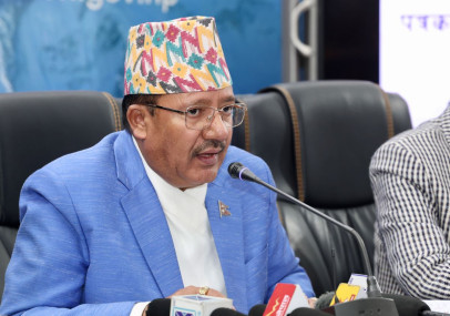 निर्वाचन आयोगका कार्यवाहक प्रमुख निर्वाचन आयुक्त रामप्रसाद भण्डारी।