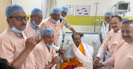 तस्बिरः सोनम वाङ्चुकको एक्स।