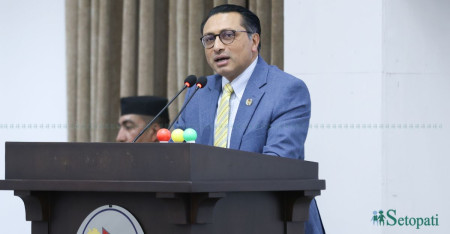 बजेटबारे संसदमा अर्थमन्त्री वाग्लेको जबाफ, भने- करका प्रावधान अप्रिय लागे पनि फाइदाजनक
