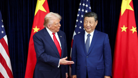 सीसँग हात मिलाएपछि ट्रम्पले भने- उहाँ कडा वार्ताकार हुनुहुन्छ, जुन राम्रो होइन