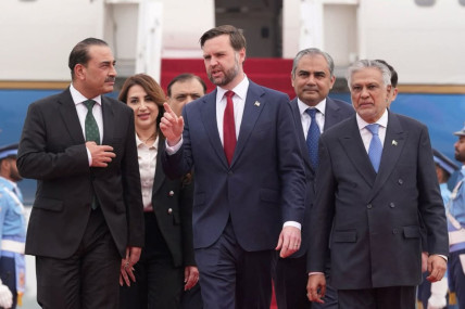 इस्लामावाद पुगेको अमेरिकी प्रतिनिधिमण्डल। तस्बिरः रासस/सिन्ह्वा।