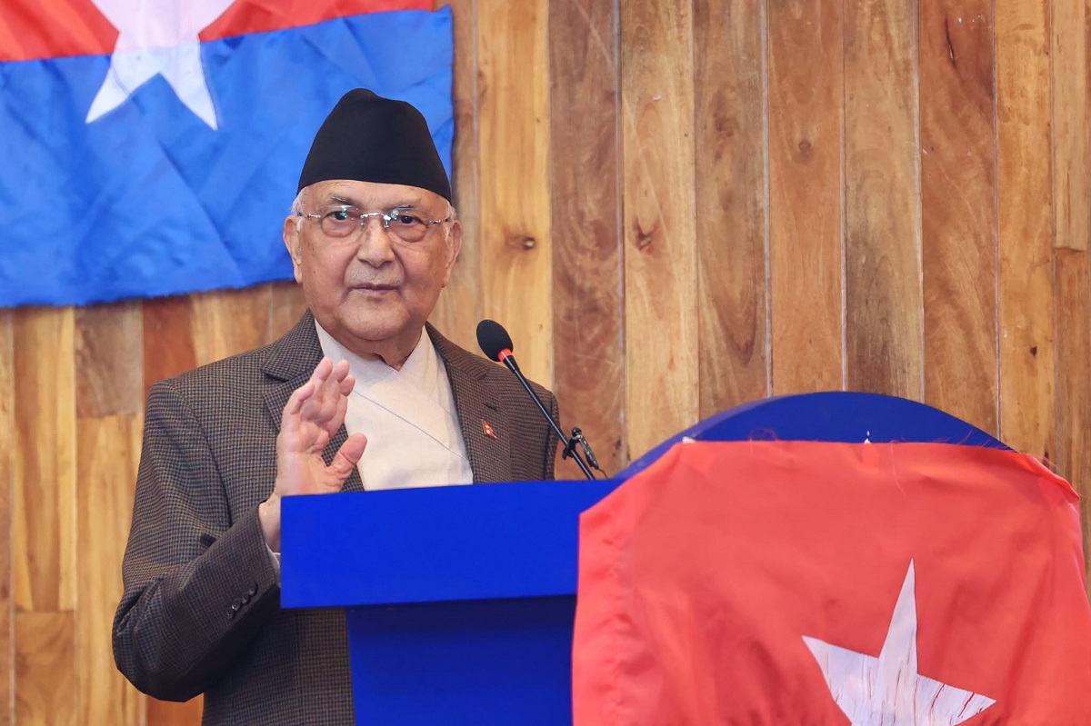 प्रचण्डलाई लक्ष्य गर्दै प्रधानमन्त्रीले भने- चिसै पानीले नुहाउनुपर्ला