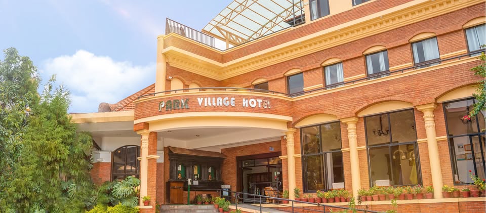 पार्क भिलेज होटलबाट चाँदीका सामान चोरी