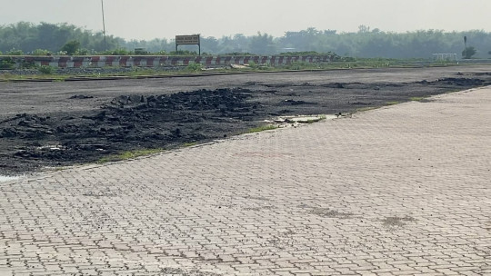 विराटनगरको कार्गो यार्डमा खाल्डैखाल्डा