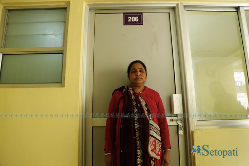 इचंगु अपार्टमेन्टमा राखिएका सुकुम्बासी भन्छन्– साँघुरो कोठामा थुनियो, न ओढ्नी-ओछ्याउनी न पानी
