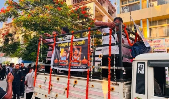 सुनसरीमा ज्यान गुमाएका दुई जनाको शव आफन्तले बुझेर गरे अन्त्येष्टि
