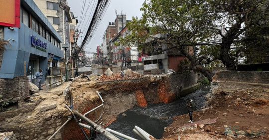 बागबजारको टुकुचामाथि बक्स कल्भर्ट निर्माण सुरू, बाटो पूर्ण रूपमा बन्द (तस्बिरहरू)