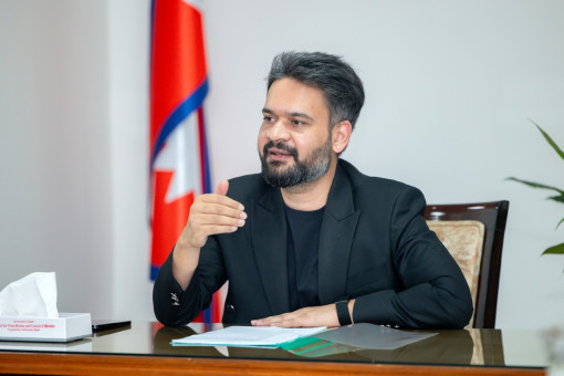 सुदूरपश्चिमका सांसदहरूसँग छलफलमा छन् प्रधानमन्त्री बालेन शाह