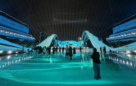 यिवुमा वसन्त महोत्सव गाला आयोजना भएको भव्य स्टुडियो