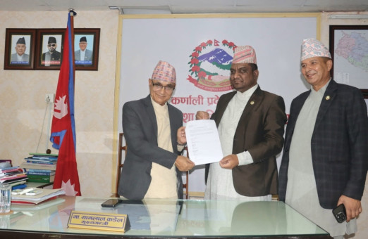 कर्णालीका मुख्यमन्त्री कँडेलले दिए राजीनामा