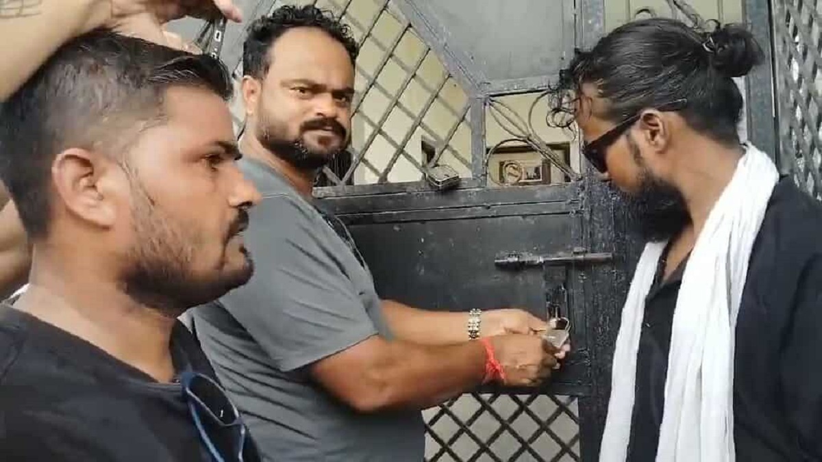 लुम्बिनी प्रदेश सदस्य विक्रम सिंह थापालाई कांग्रेसले गर्‍यो कारबाही, विरोधमा पार्टी कार्यालयमा तालाबन्दी