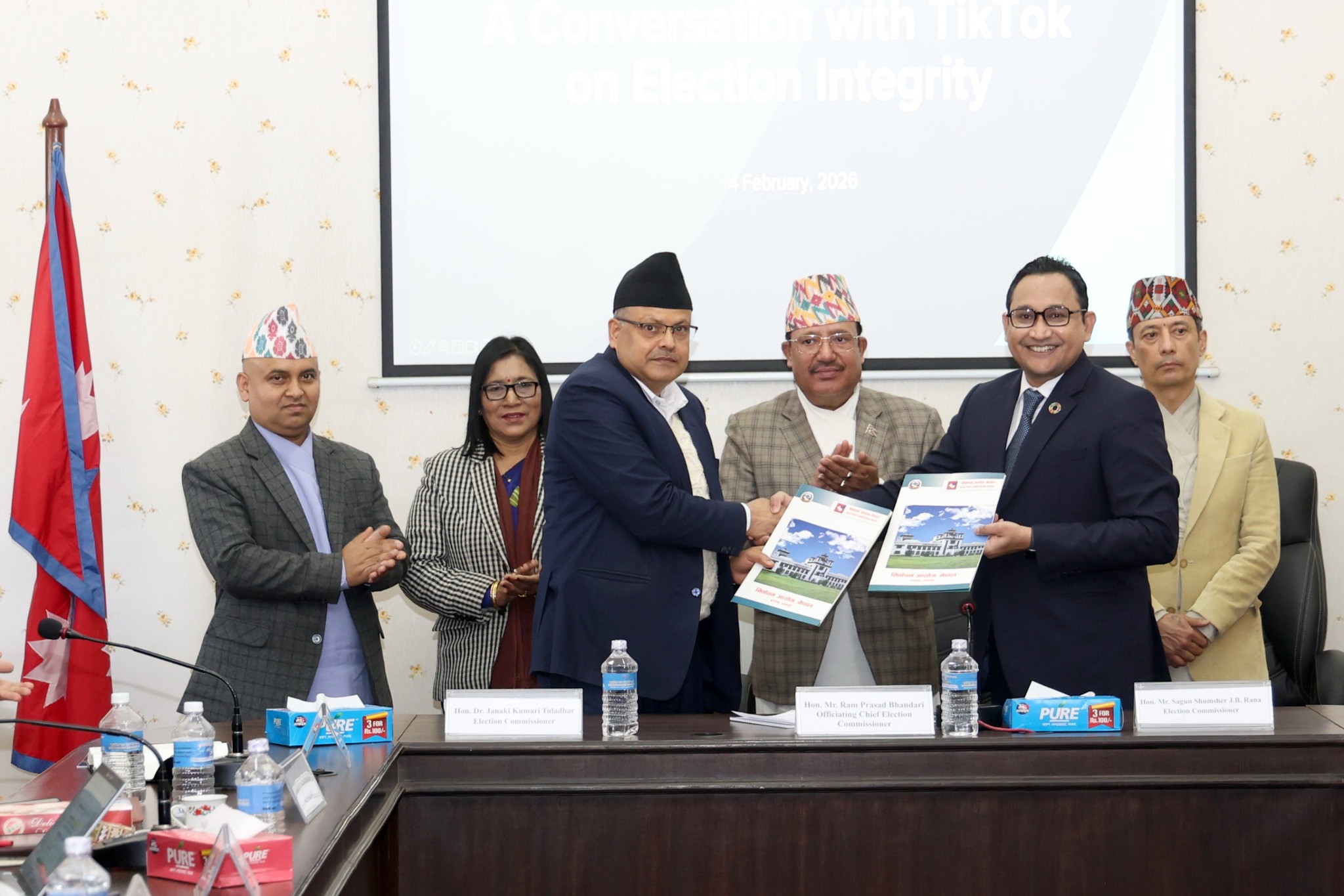 टिकटकसँग निर्वाचन आयोगले गर्‍यो समझदारी, भ्रामक सूचना नियन्त्रणमा सहयोग गर्ने