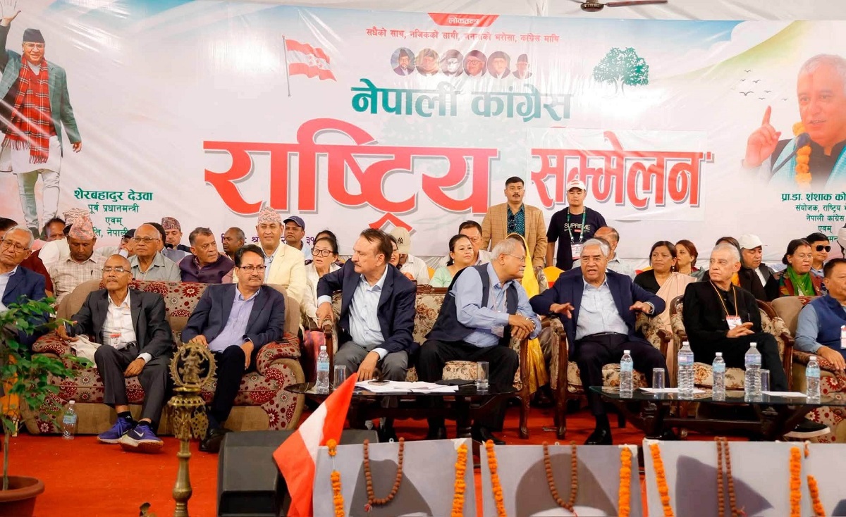 तस्बिर स्रोत- प्रकाशशरण महतको फेसबुकबाट।