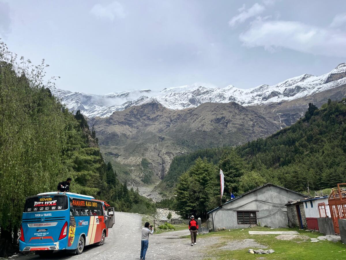 9-Bus-on-Beni-Korala-Highway-at-Kobag-SP-1779124938.jpeg