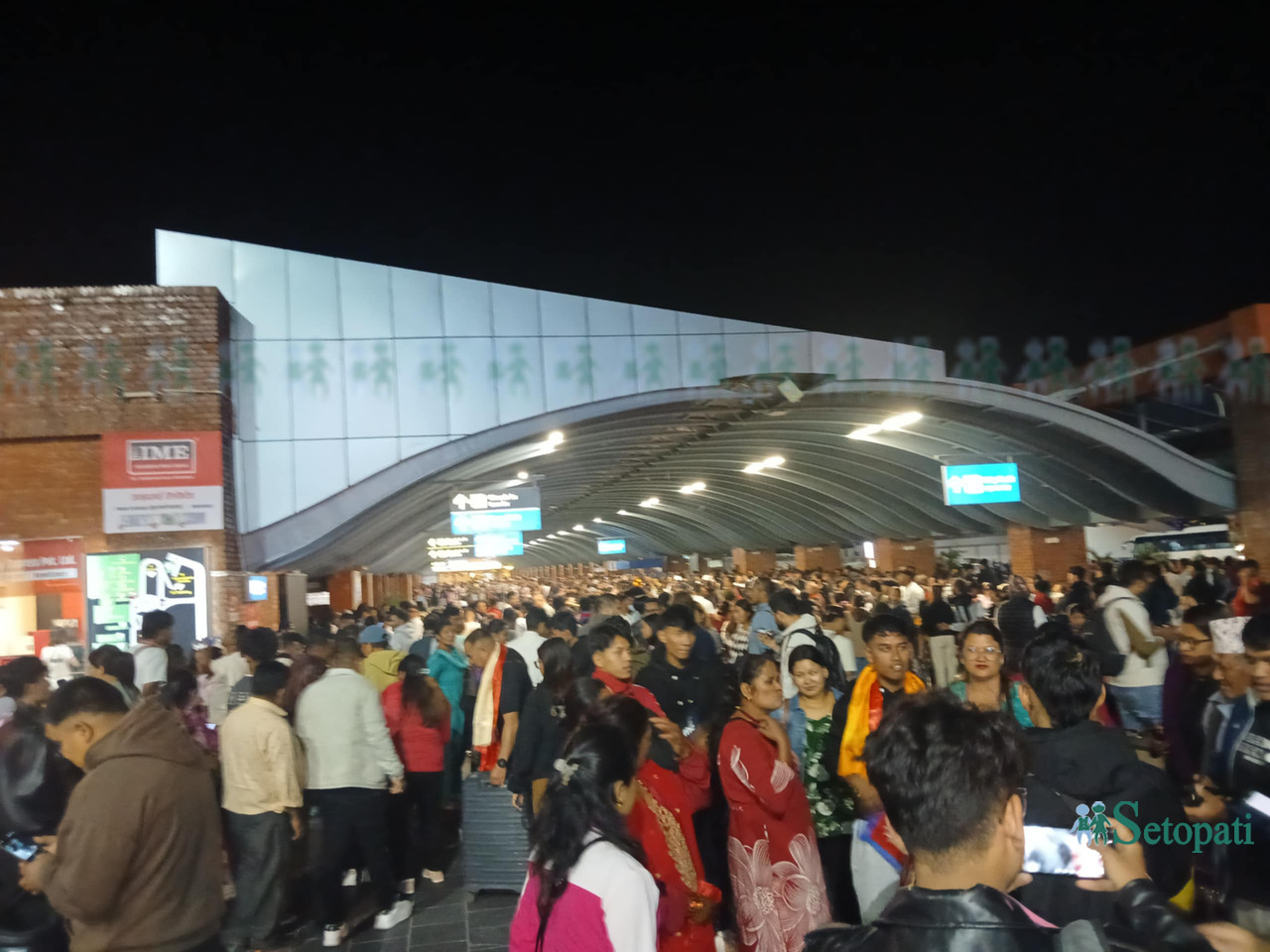 Airport7-1760113646.jpg