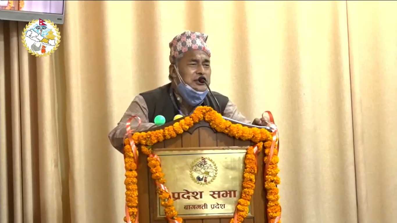 शुक्रबार बागमती प्रदेशसभा बैठकमा नेपाली कांग्रेसका सांसद नरोत्तम वैद्य।