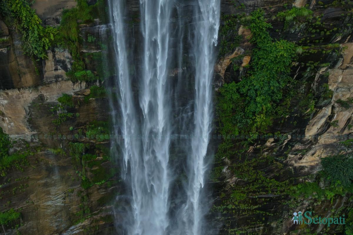 Bhaage-Jharna_Rasuwa--(6)-ink-1784958143.jpeg