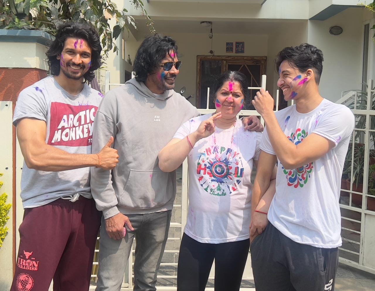 Biraj-holi-kb