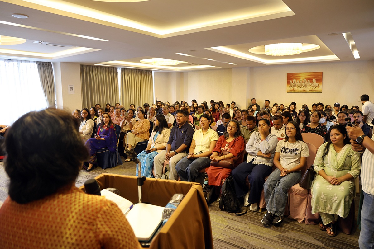 Book-launch1-1789884854.jpg