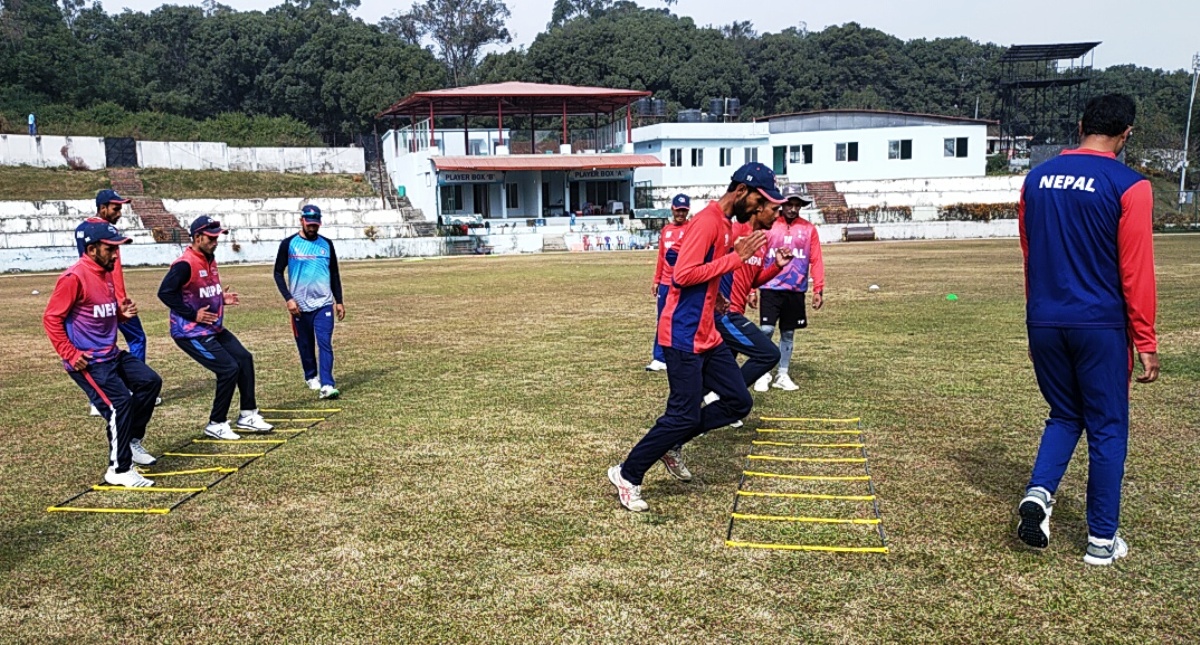 बिहीबारदेखि सुरू भएको नेपाली क्रिकेट टिमको बन्द प्रशिक्षणमा सहभागी खेलाडी।