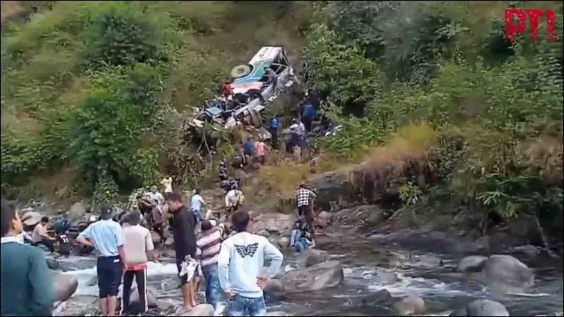 उत्तराखण्डमा बस दुर्घटना हुँदा ३६ जनाको मृत्यु