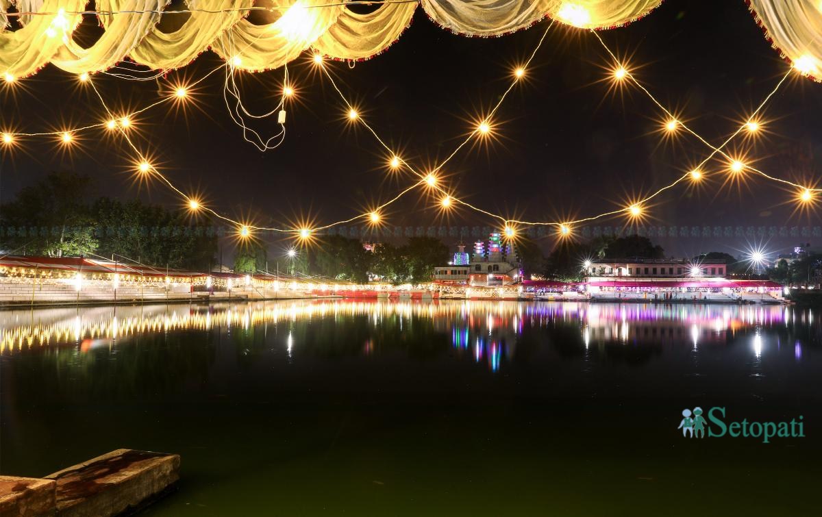 Chhath-Janakpur_NPL_Amrendra7-ink-1761544431.jpeg