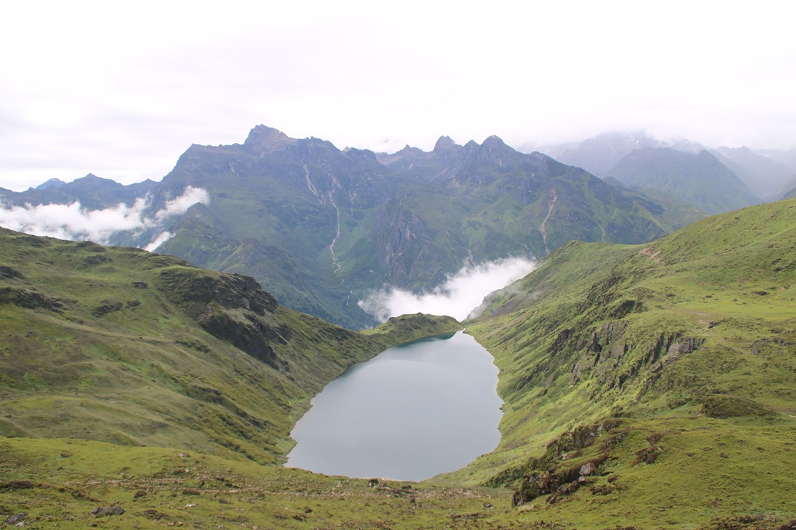 समुद्री सतहदेखि चार हजार २०० मिटर उचाइमा अवस्थित ताप्लेजुङको मिक्वाखोला गाउँपालिका–५, लोदेन क्षेत्रमा रहेको लाम पोखरी। तस्बिरः दिलकुमार लिम्बू/ रासस