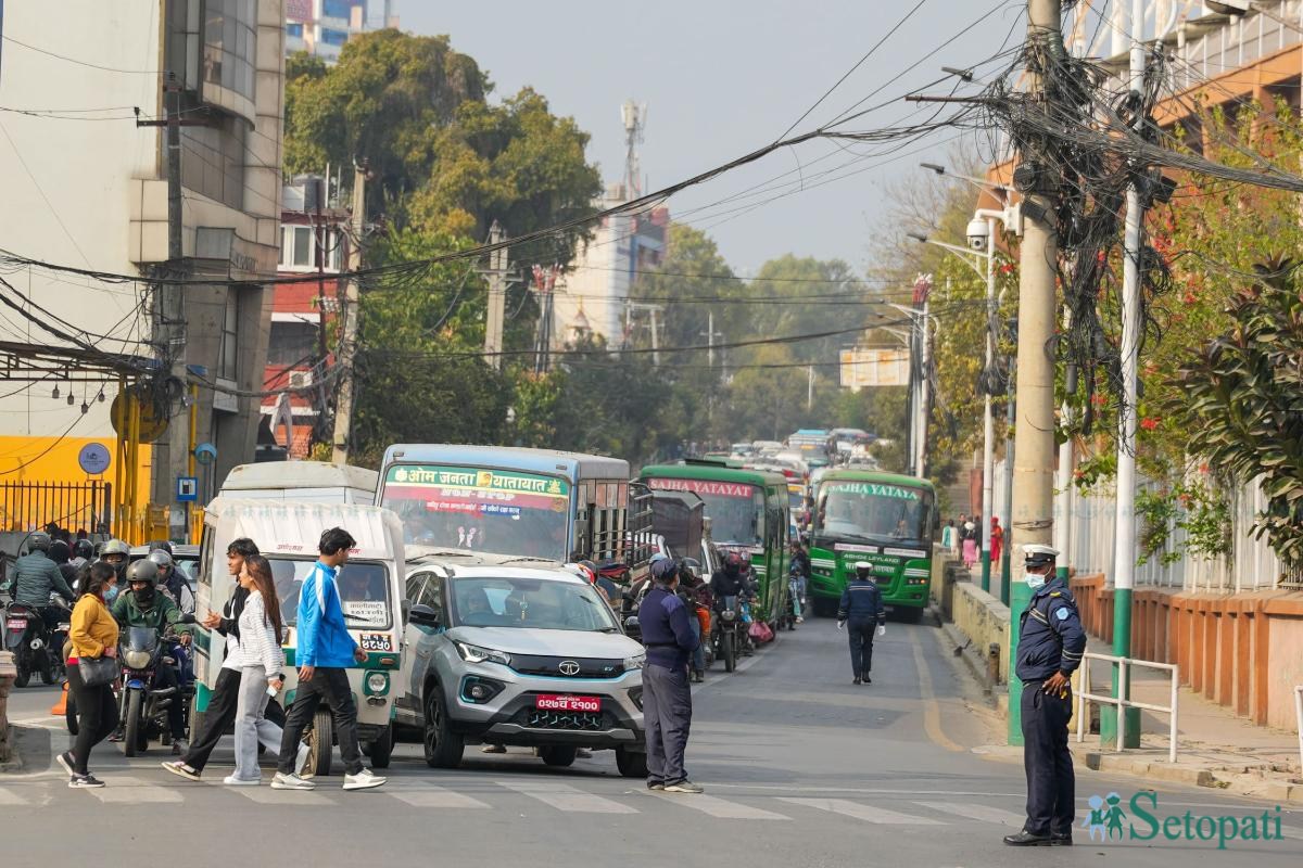 Election-police-on-Duty-Kathmandu-traffic_NPL15-ink-1772174050.jpeg