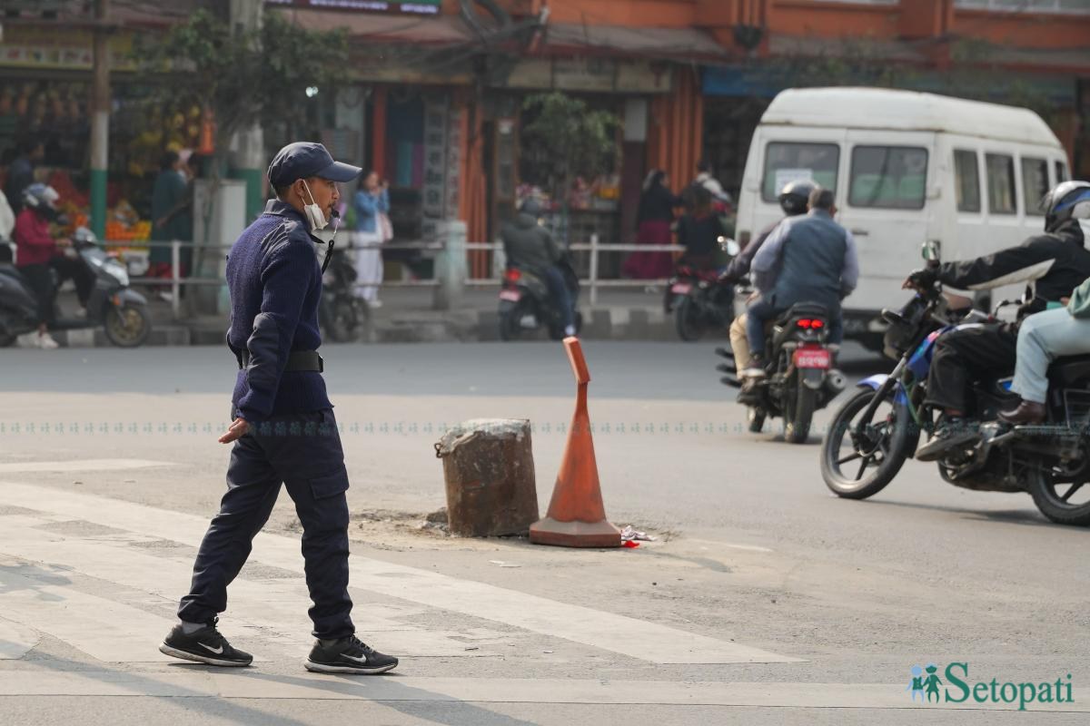 Election-police-on-Duty-Kathmandu-traffic_NPL16-ink-1772174050.jpeg