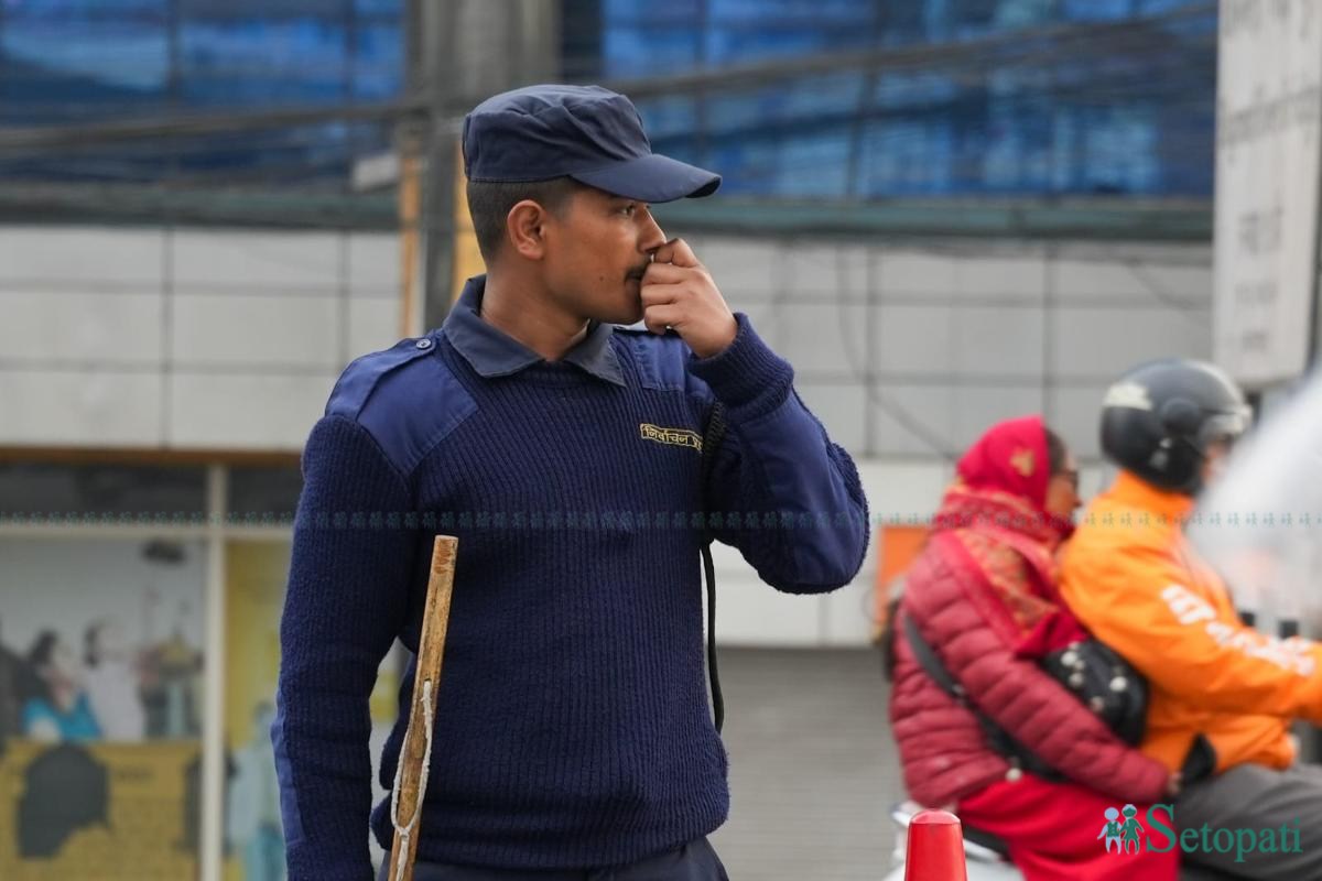 Election-police-on-Duty-Kathmandu-traffic_NPL3-ink-1772174044.jpeg