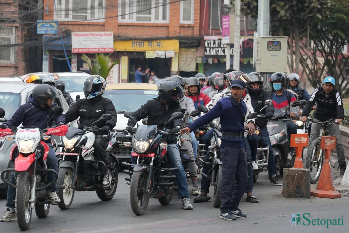 Election-police-on-Duty-Kathmandu-traffic_NPL7-ink-1772174046.jpeg