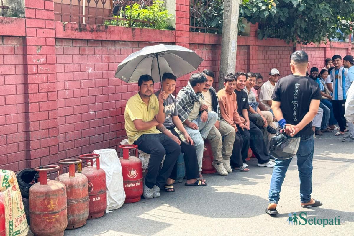 Gas-line_Nepal-Photo-Library15-ink-1786774139.jpeg