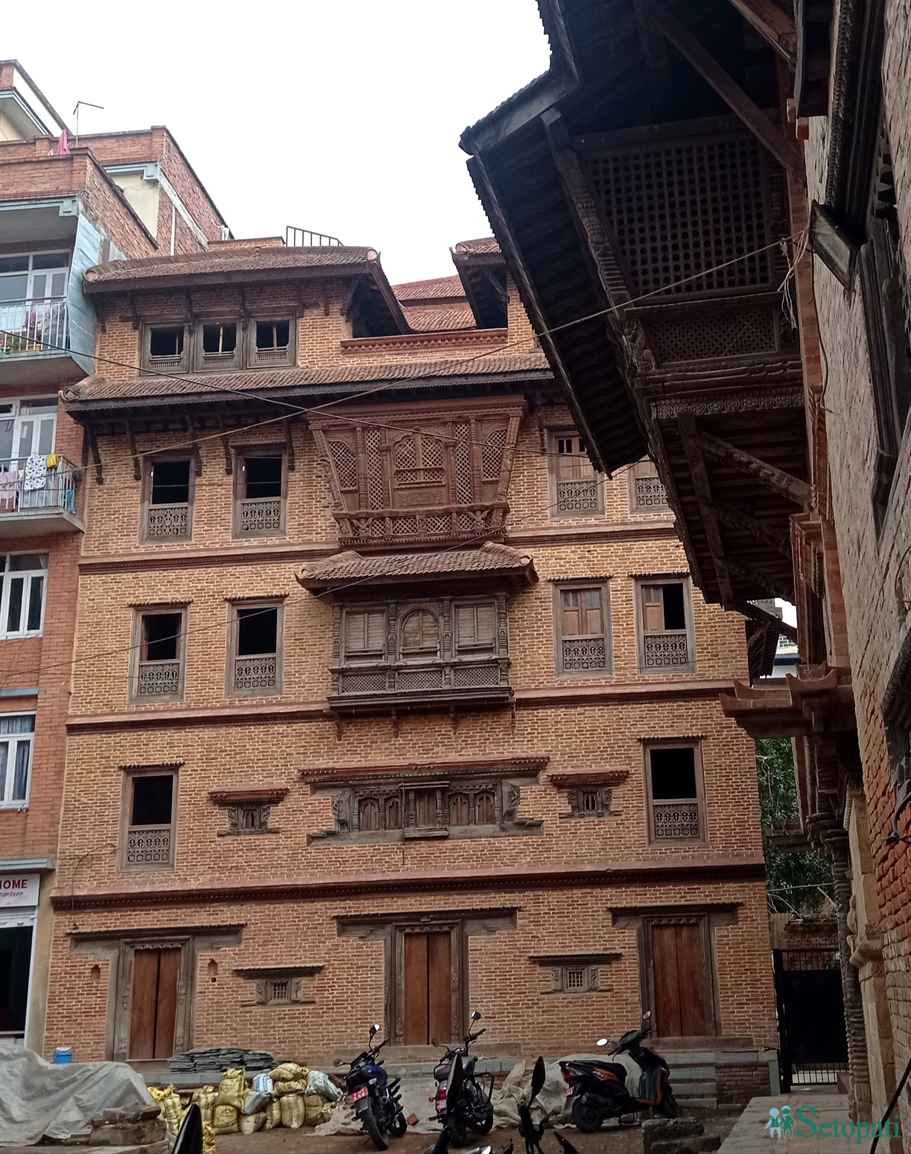 GayaBaje-1718796749.jpg