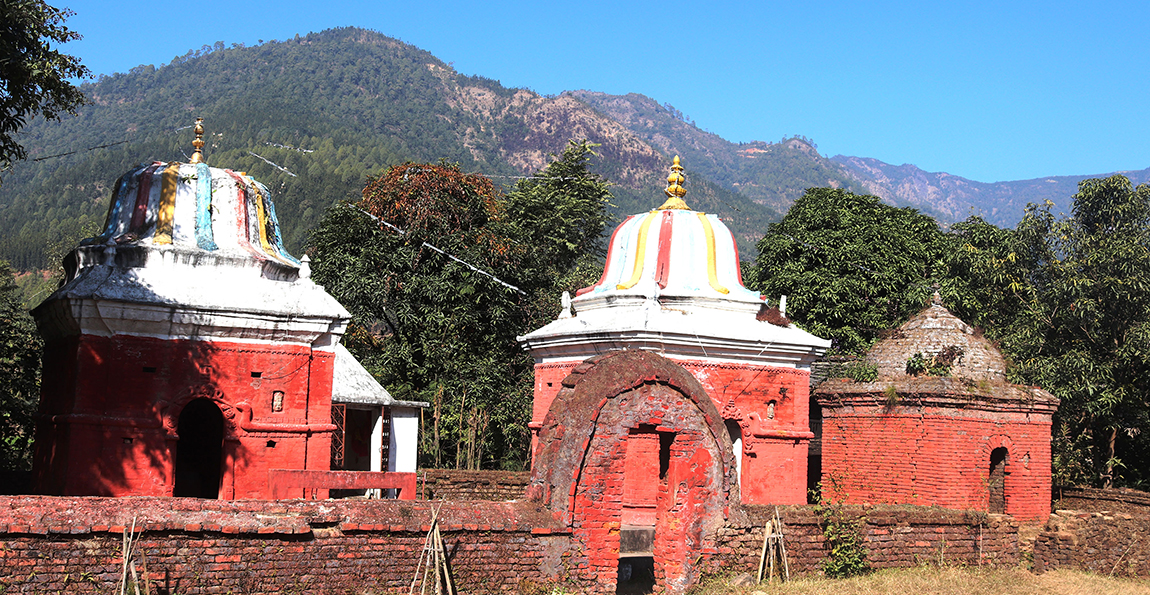 तत्कालीन जाजरकोटी राजाले निर्माण गरेको जाजरकोटको भेरी नगरपालिका–१ कालेगाउँमा अवस्थित शिव मन्दिर। तस्बिर- हेमन्त केसी/रासस