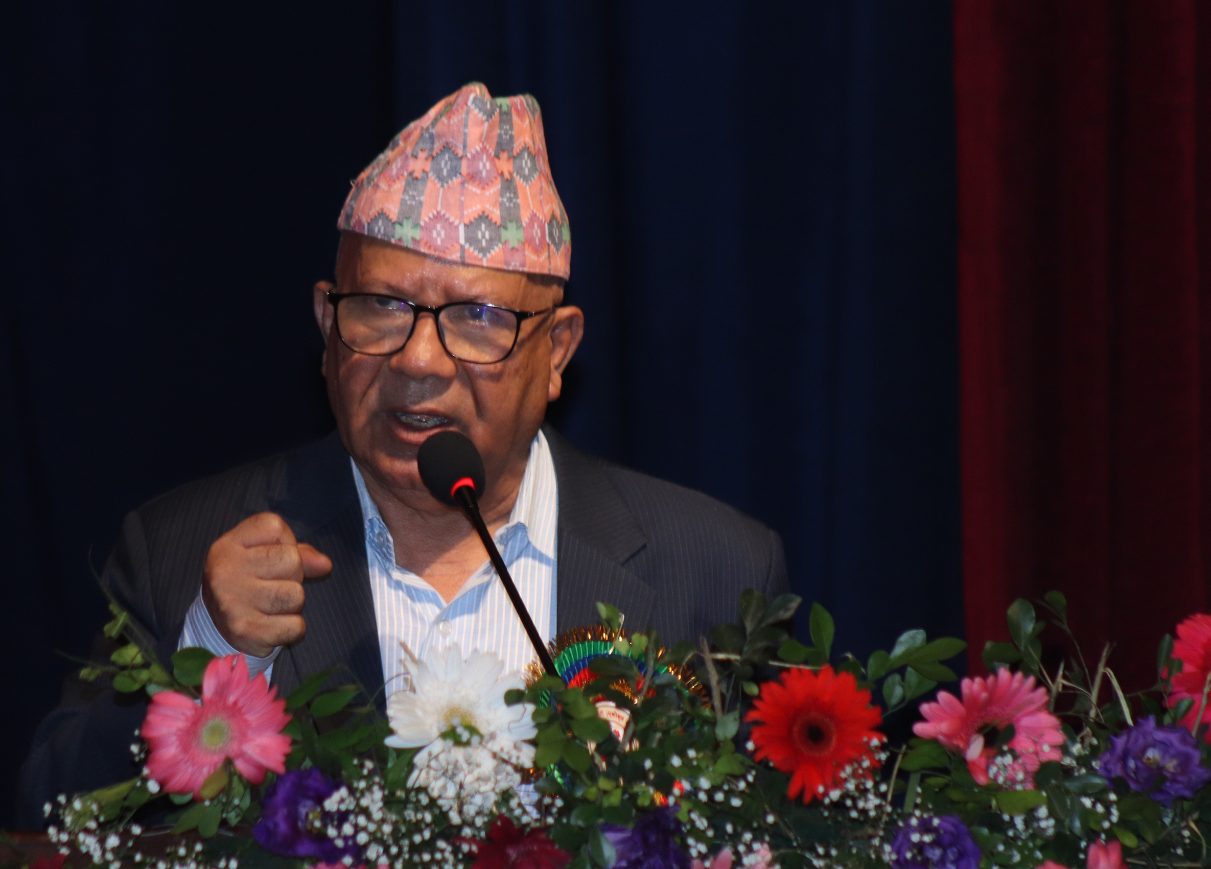 महाधिवेशनमा एमाले नआएपछि माधव नेपालको टिप्पणी: तीन वर्षको घाउ आलै होला! (भिडिओ)