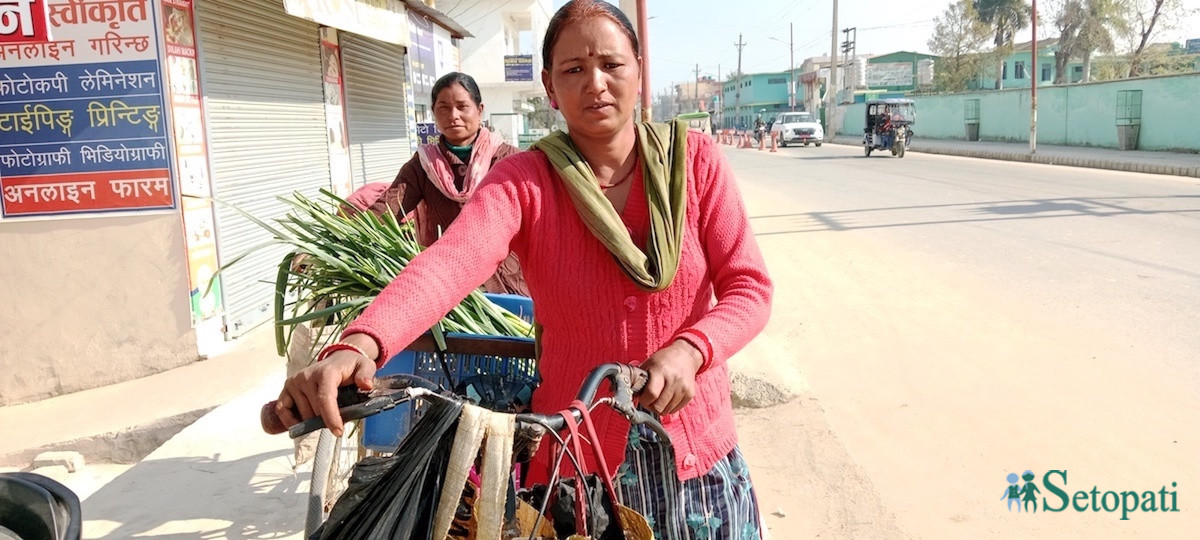 'छोरा घाइते हुँदा ऋण लाग्यो, तिर्न नसकेर काम गर्न इन्डिया गयो'