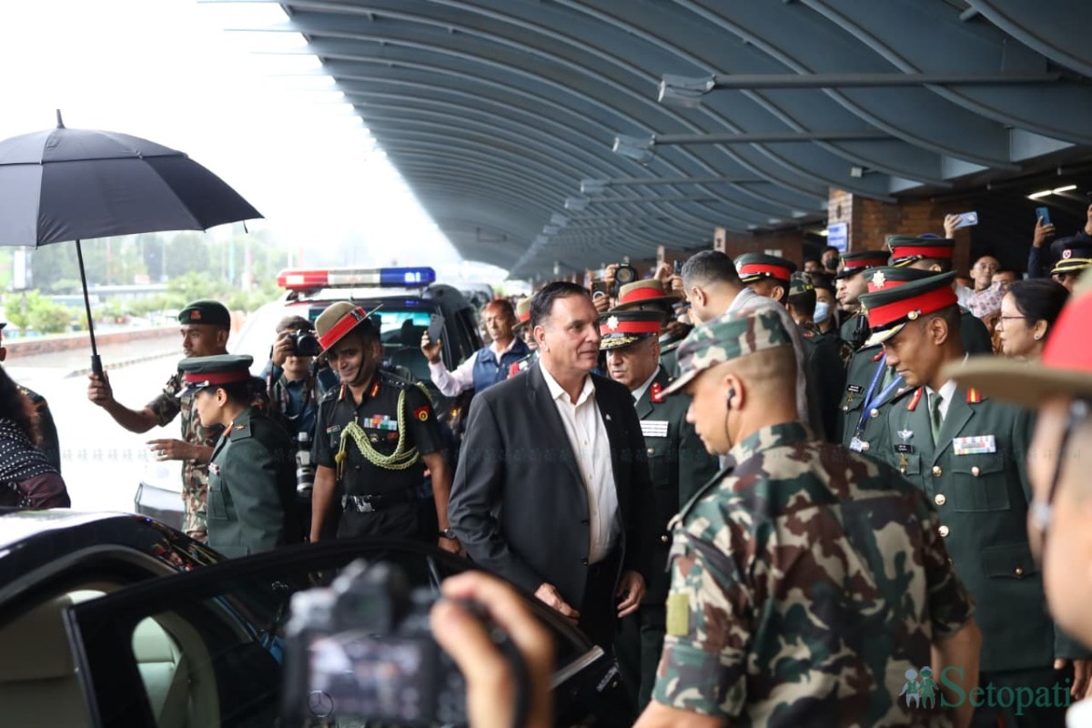 Indian-army-chief-in-Kathmandu_NPL-(10)-ink-1786882080.jpeg
