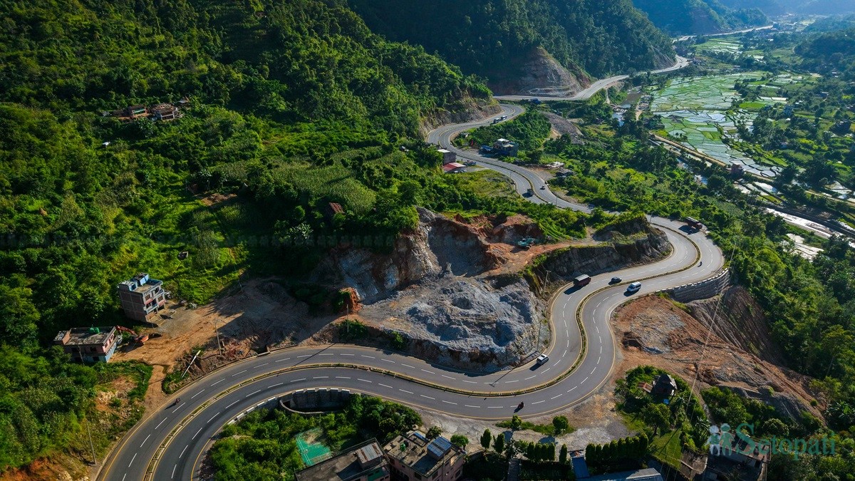 Kathmandu--Pokhara-highway-Nepal-photo-Library_NPL26-ink-1752569537.jpeg