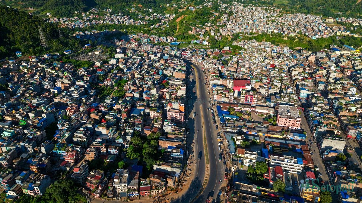 Kathmandu--Pokhara-highway-Nepal-photo-Library_NPL31-ink-1752569541.jpeg