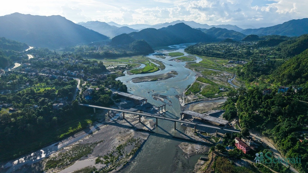 Kathmandu--Pokhara-highway-Nepal-photo-Library_NPL32-ink-1752569541.jpeg