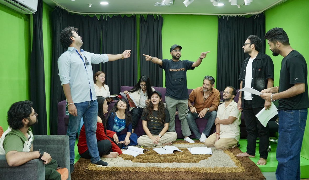 रामकृष्ण ढकालले बनाउने फिल्मको तयारीमा जुटे विजय बराल र वर्षा राउत