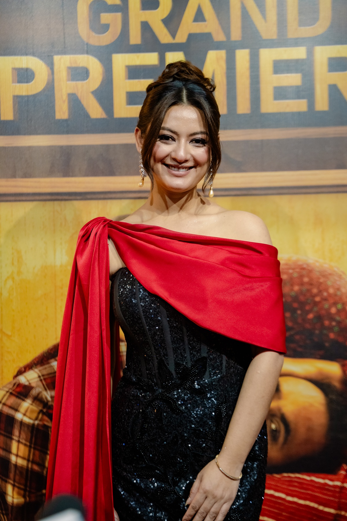 Malati-Mangale-Premiere-Barsa-1778136492.JPG