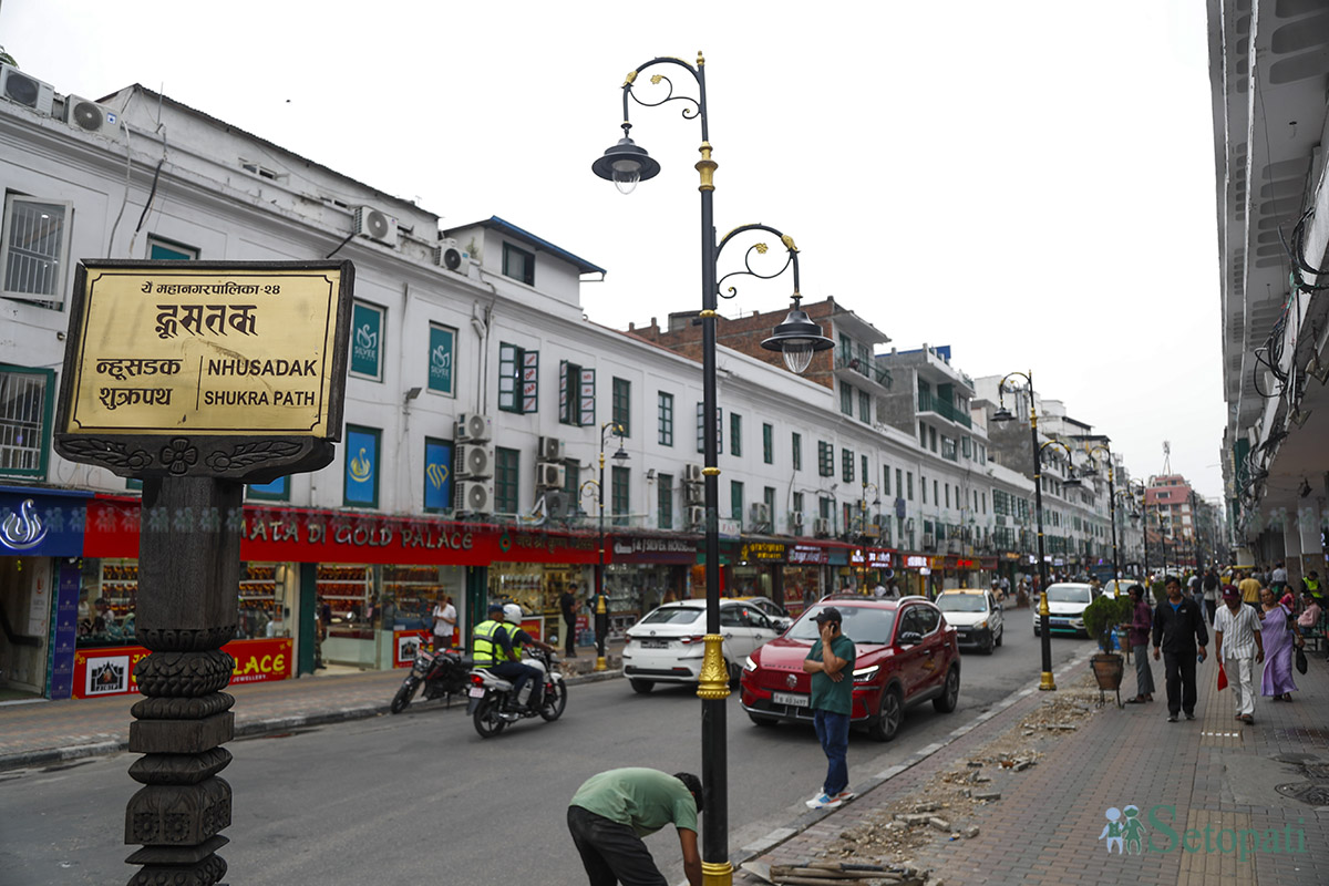 NEWROADLIGHT-(3)-1783046249.jpg