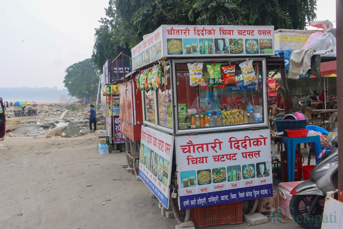 Narayani-Kinar-Thela-Byapar_NPL-(16)-1791037193.jpg