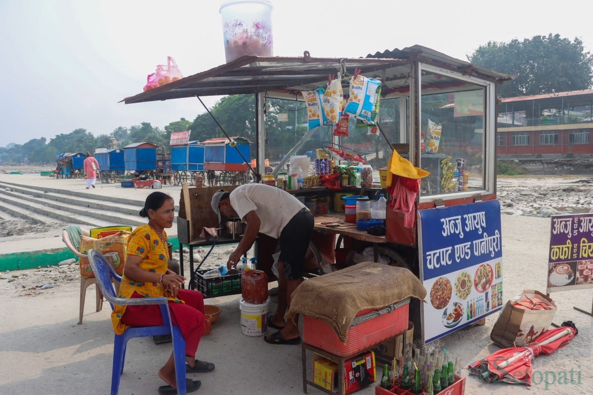 Narayani-Kinar-Thela-Byapar_NPL-(5)-1791037192.jpg