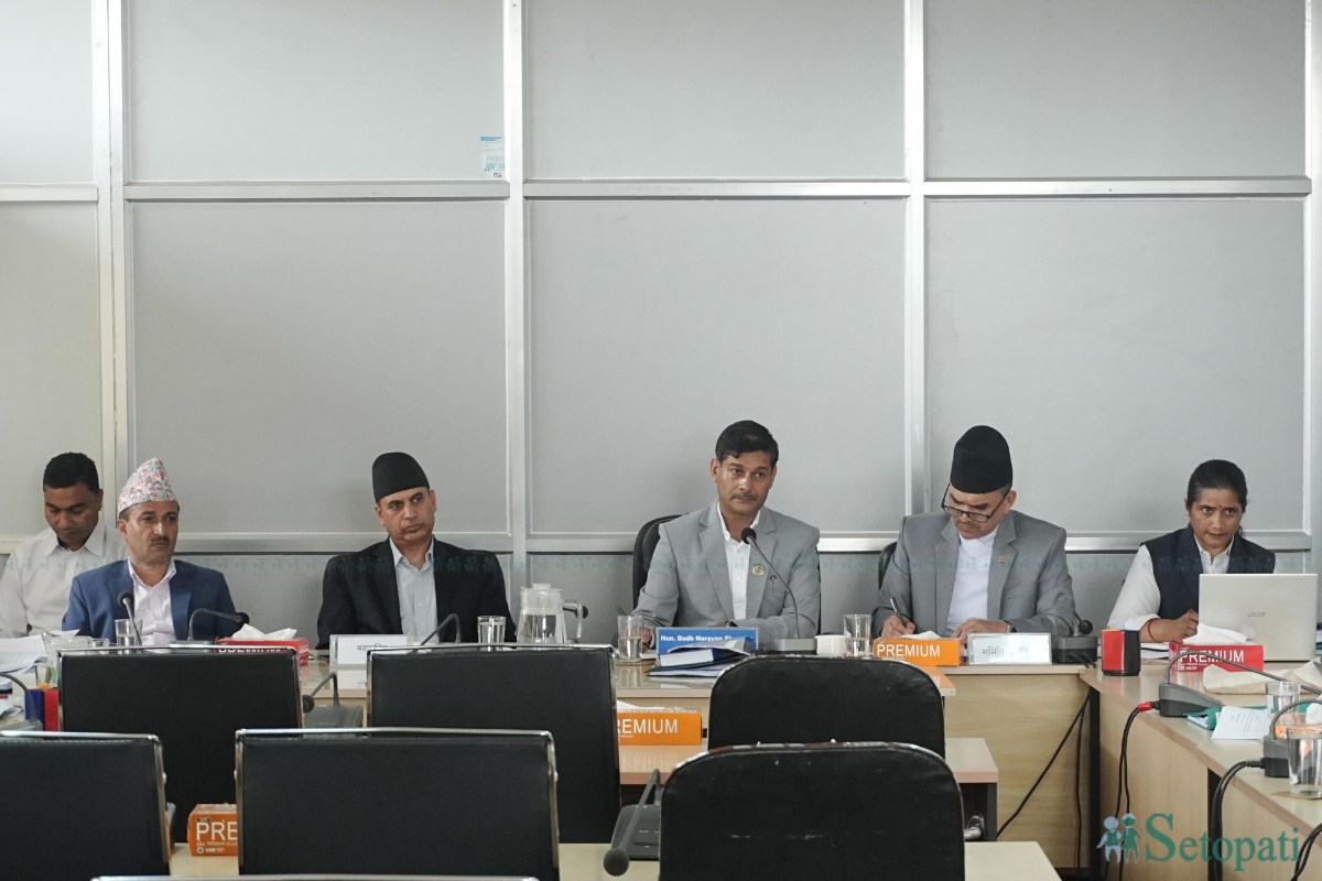 प्रस्तावित प्रधानन्यायाधीश शर्माविरूद्धका आरोप– बेन्च फिक्सिङ, नेपो-बेबी र एमालेको आशीर्वाद थाप्न बल्खु गएको